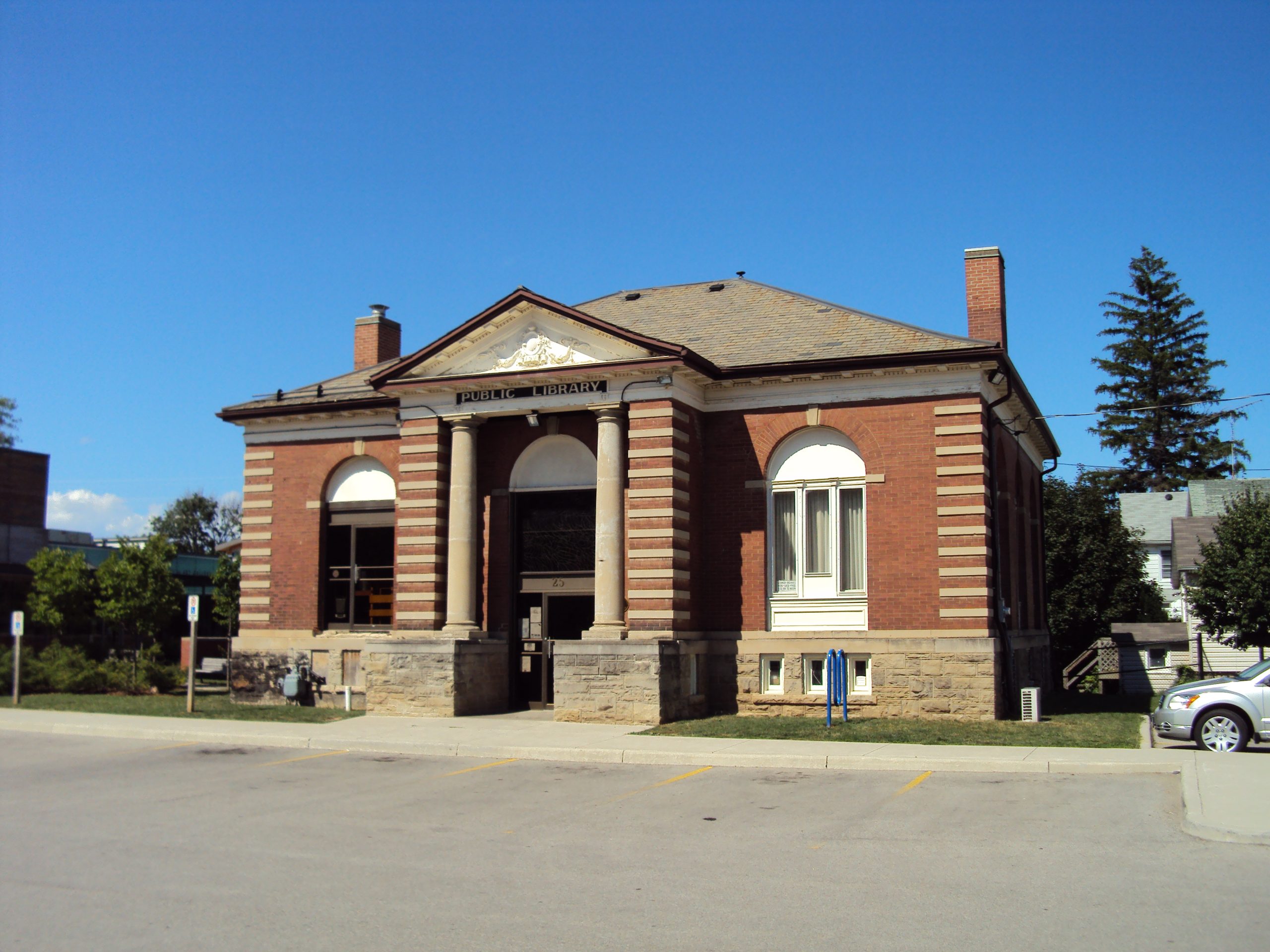 Grimsby public library